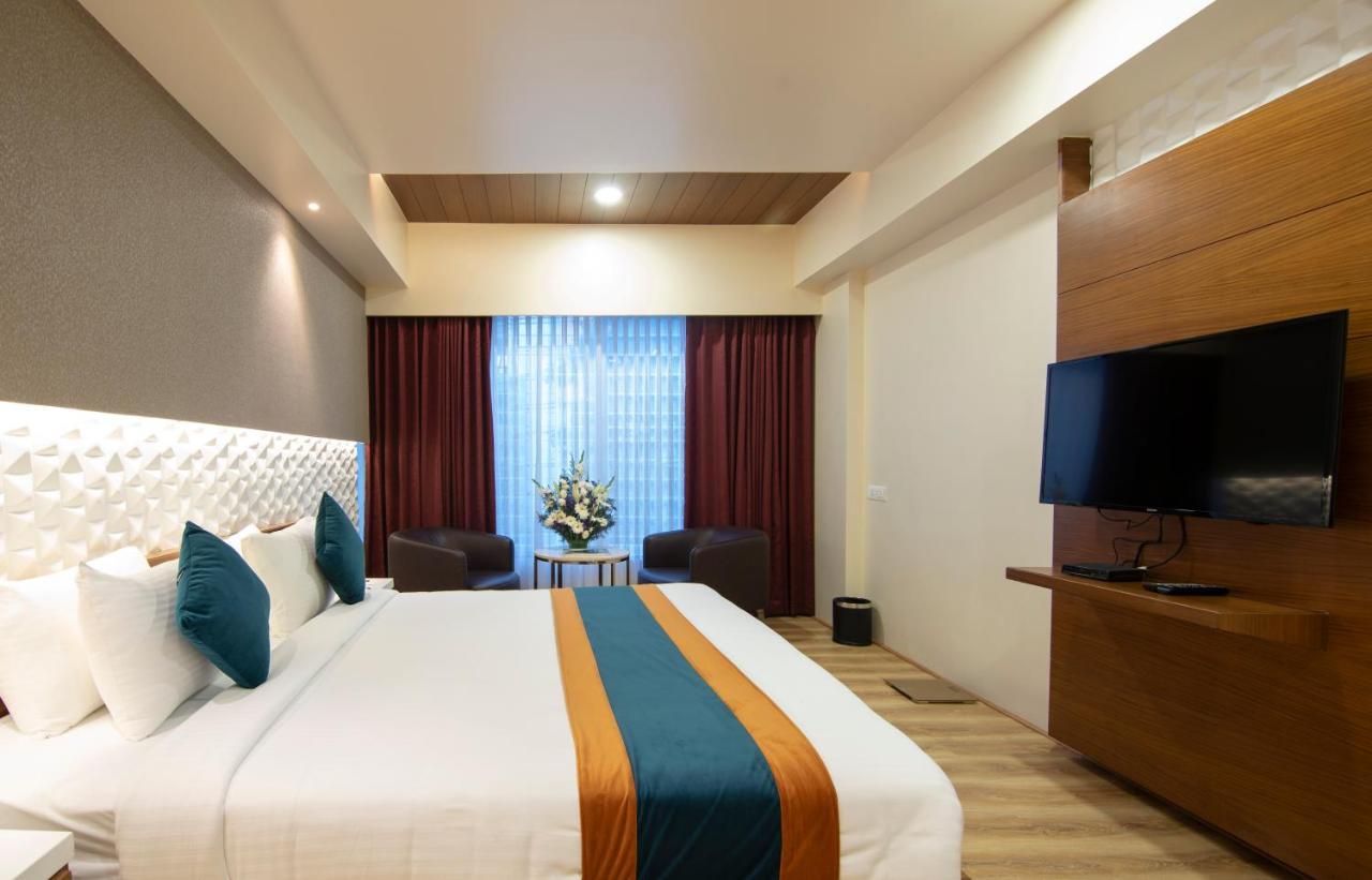 Zion - A Luxurious Hotel Bangalore Eksteriør bilde